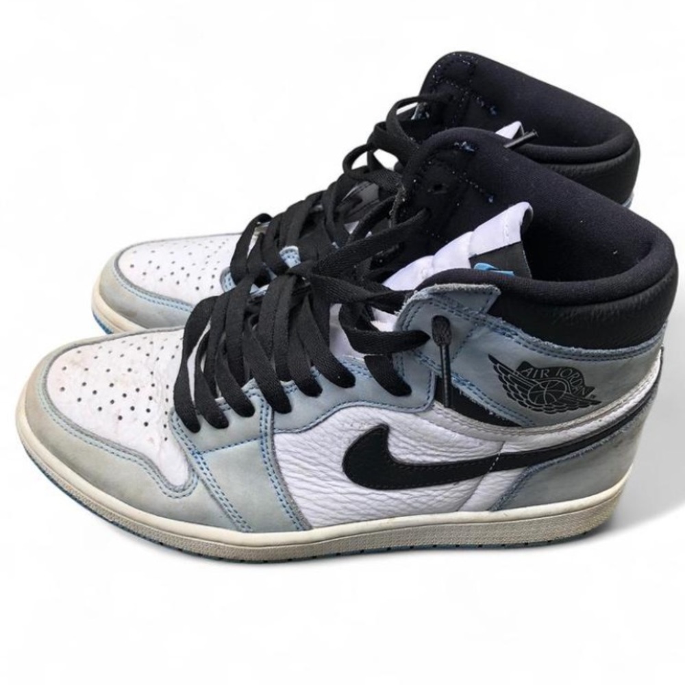 Nike Air Jordan 1 High University Blue, size 9
